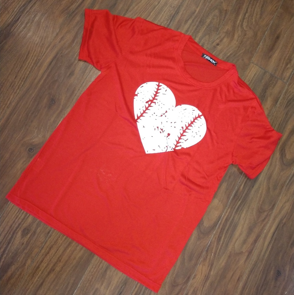 🥎Baseball t-shirt!🥎 - Picture 2 of 3